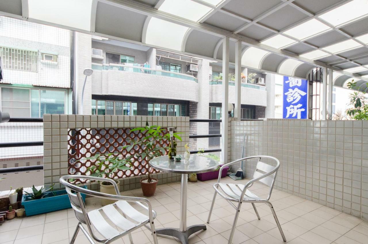 Beautiful Dream Tainan Homestay Luaran gambar