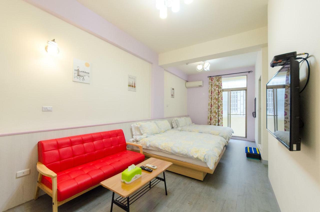 Beautiful Dream Tainan Homestay Luaran gambar