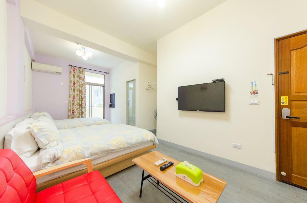 Beautiful Dream Tainan Homestay Luaran gambar